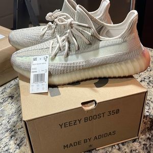 *WORN ONCE* YEEZY BOOST 350 V2 “Citrin" -Size 11